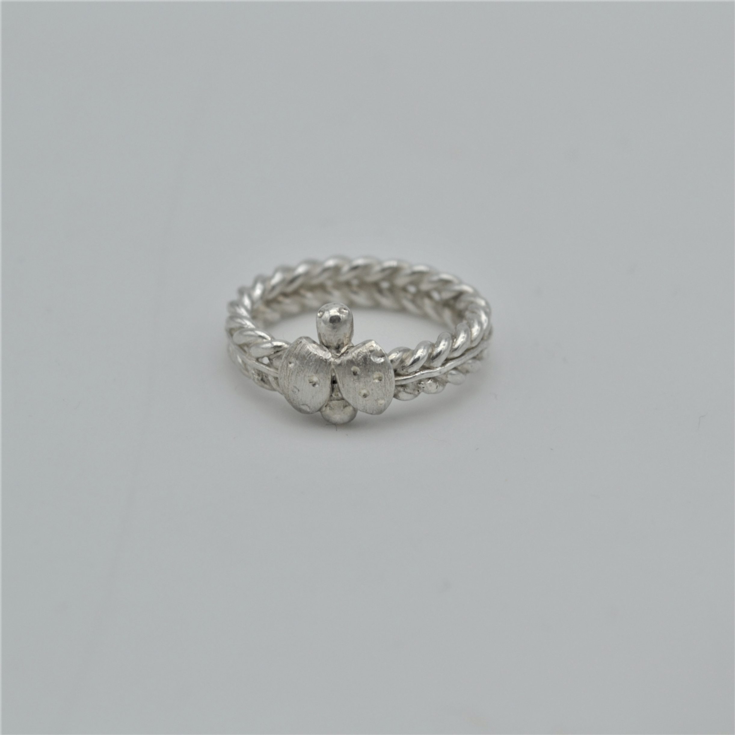 Création d’une bague en argent à l’atelier